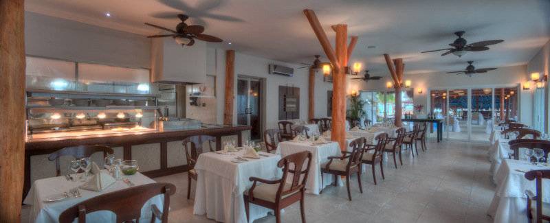 فندق Hidden Beach Resort Au Naturel Adults Only Catamarán, Cenote & More Inclusive