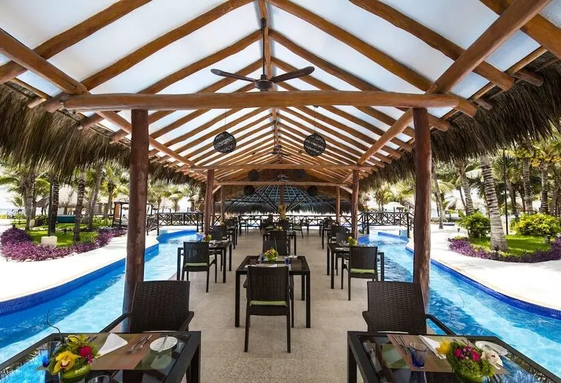 ホテル Hidden Beach Resort Au Naturel - Adults Only - All & More Inclusive