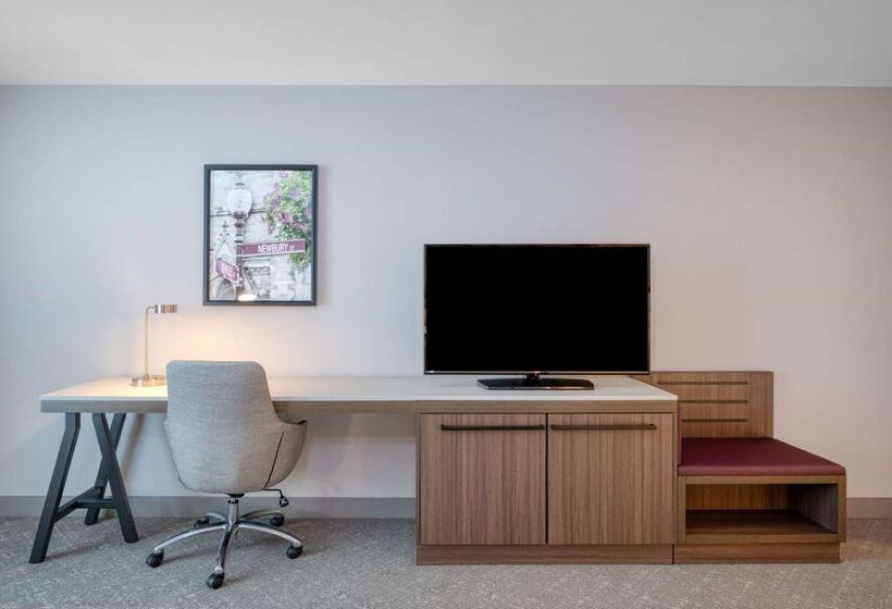 فندق Hilton Garden Inn Boston Logan Airport