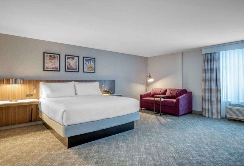 فندق Hilton Garden Inn Boston Logan Airport