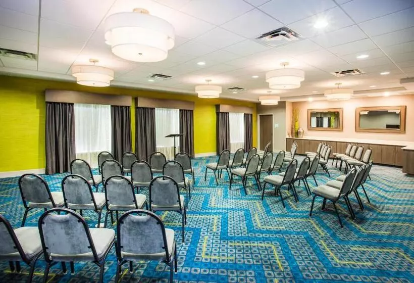 ホテル Holiday Inn Express & Suites Litchfield, An Ihg
