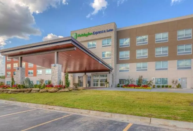 Hotel Holiday Inn Express & Suites Tulsa Midtown, An Ihg