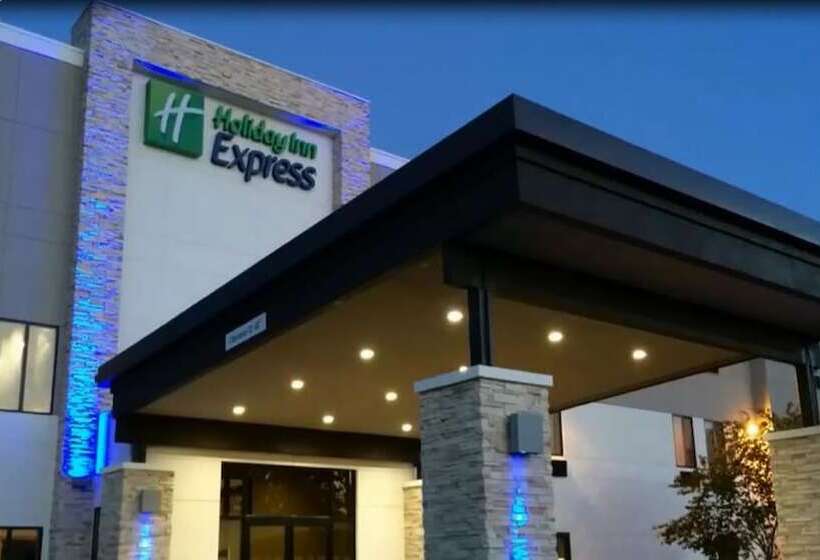 فندق Holiday Inn Express & Suites Tulsa Midtown, An Ihg