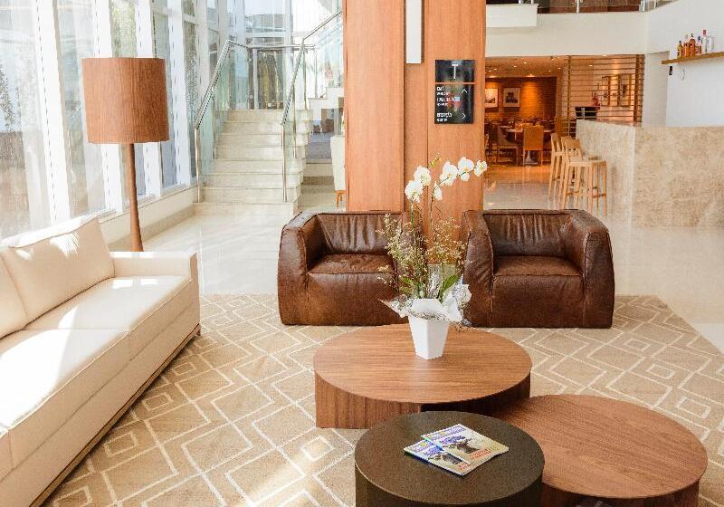 ホテル Intercity Salvador Aeroporto