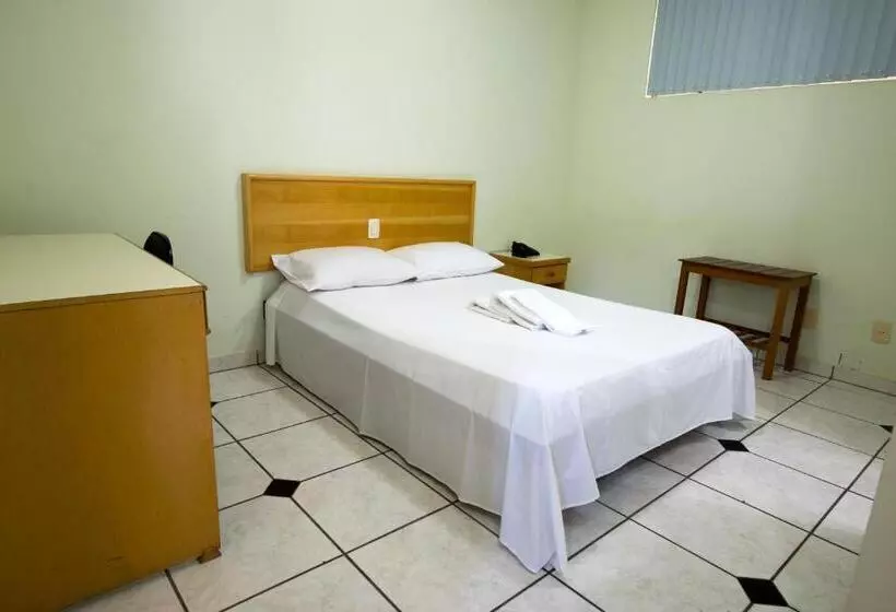 호텔 Metropolitano