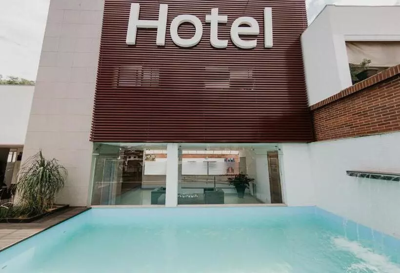 호텔 Metropolitano