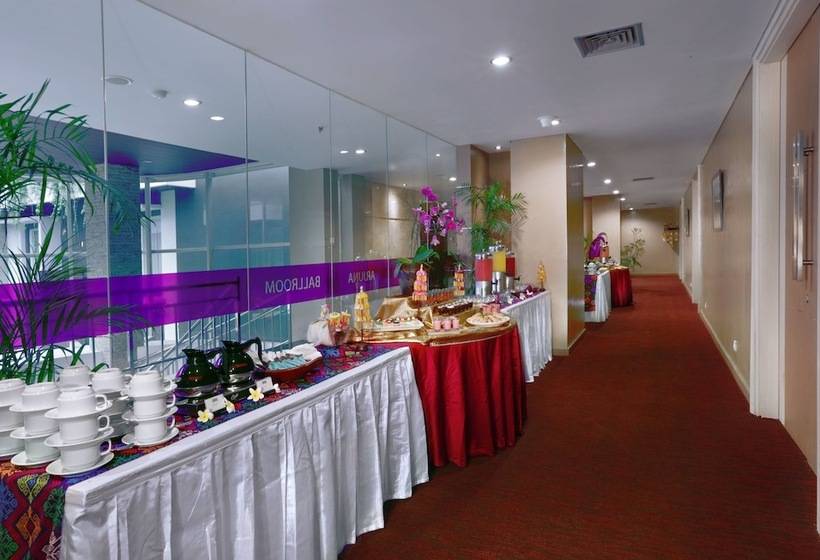 בית מלון כפרי Quest San Denpasar By Aston