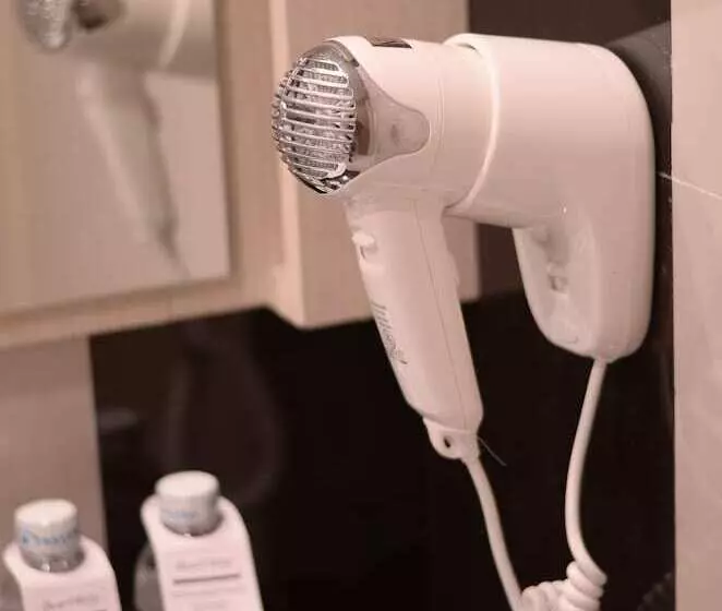 호텔 Quest San Denpasar By Aston