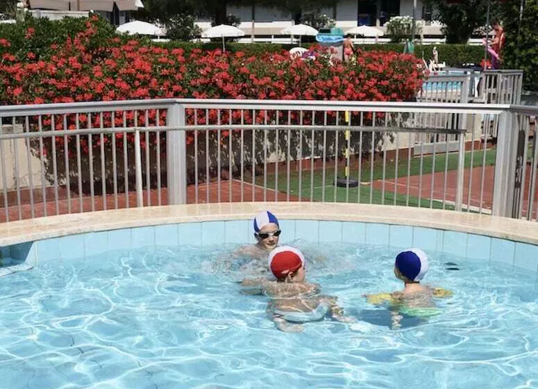 Hotelli Residence Habitat