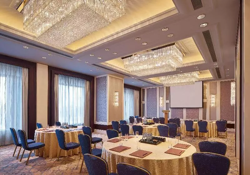 Отель Shangrila Ulaanbaatar