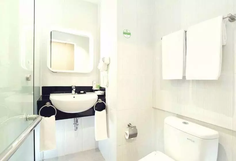 Zest Airport Jakarta By Swiss Belhotel International