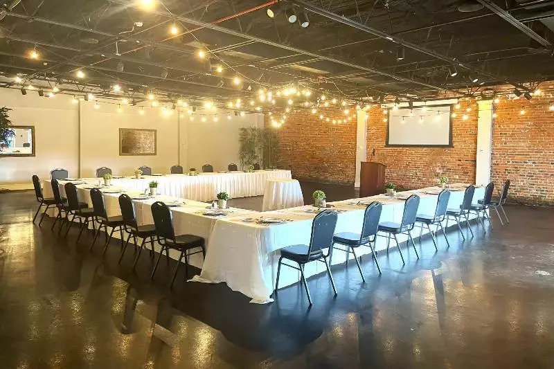 Inn On The Square, Ascend Hotel Collection