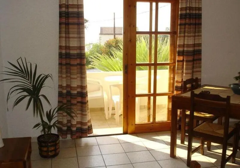Maria Suites
