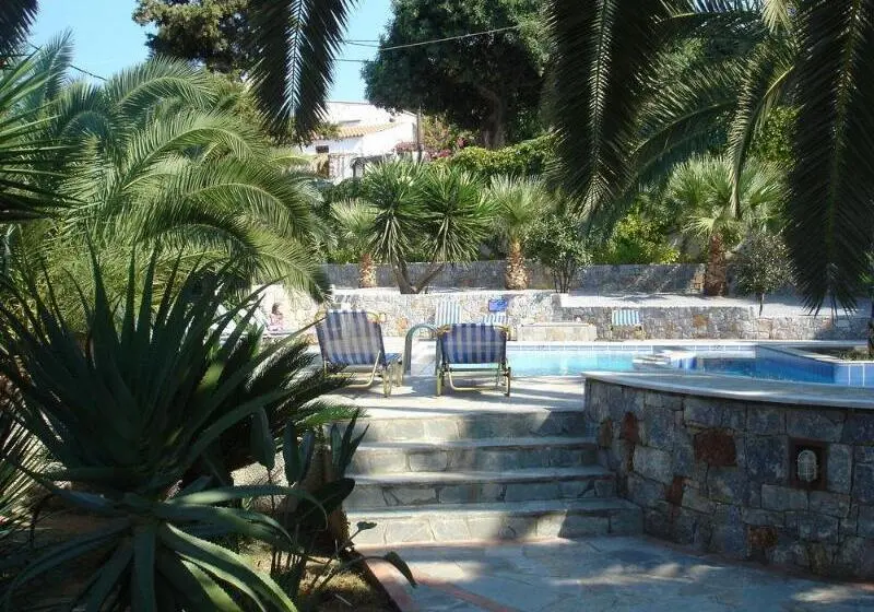 Maria Suites