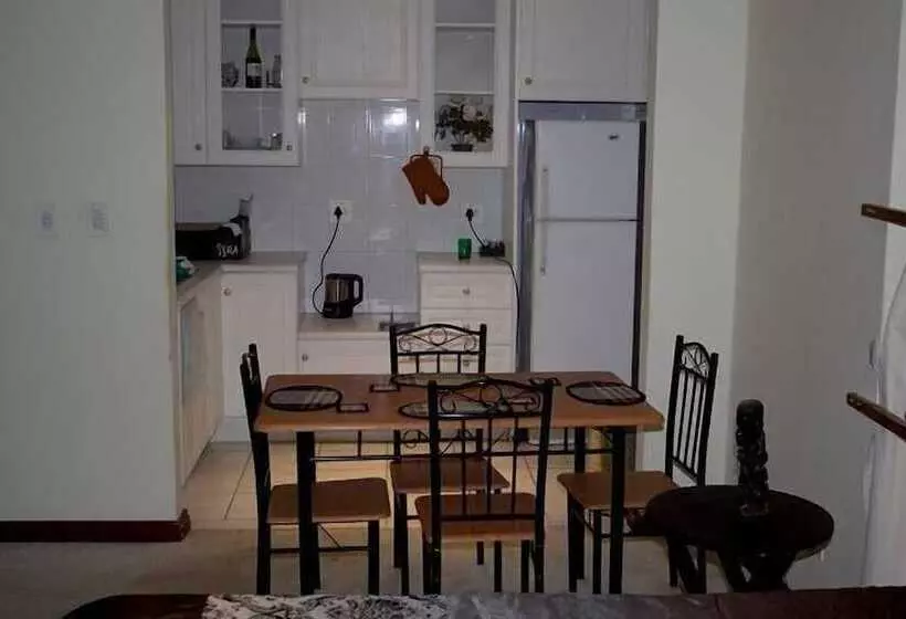 ペンション Noraclox Inn