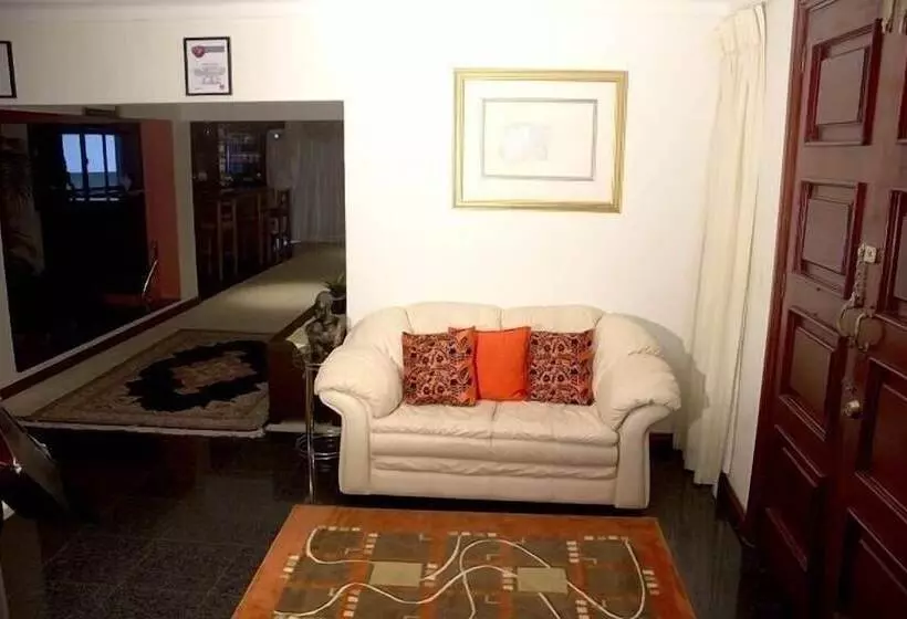 ペンション Noraclox Inn