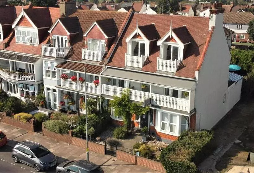 پانسیون Beaches Guest House