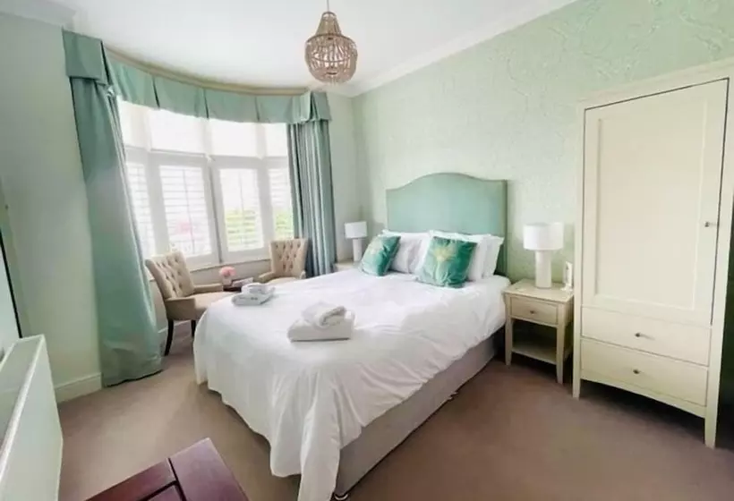 پانسیون Beaches Guest House