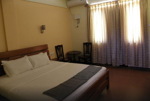 بنسيون Casa De Cazino