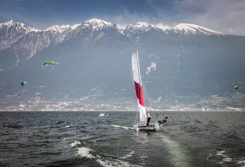 مبيت وإفطار Garda Family House