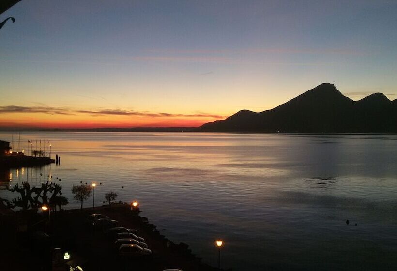 צימר Garda Family House