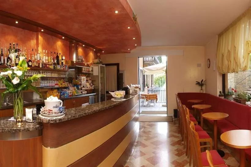 צימר Garda Family House