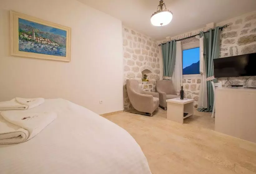 Conte Hotel & Restaurant