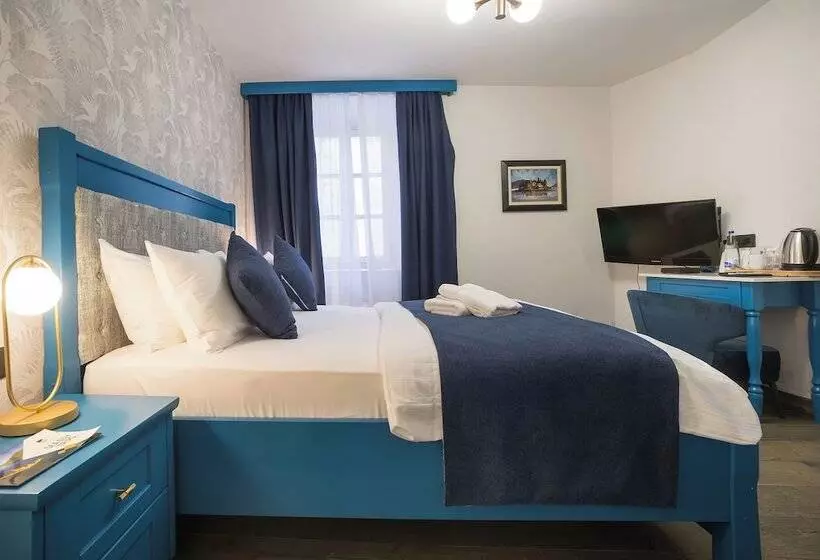 Conte Hotel & Restaurant