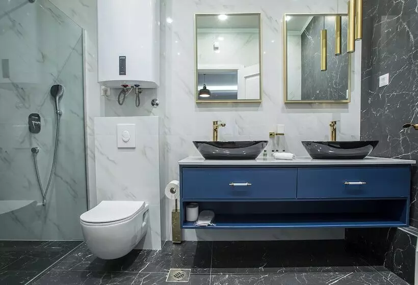 Conte Hotel & Restaurant