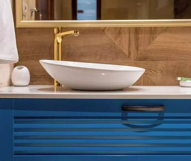 Conte Hotel & Restaurant