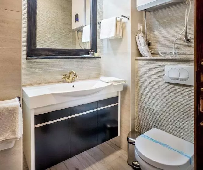 Conte Hotel & Restaurant