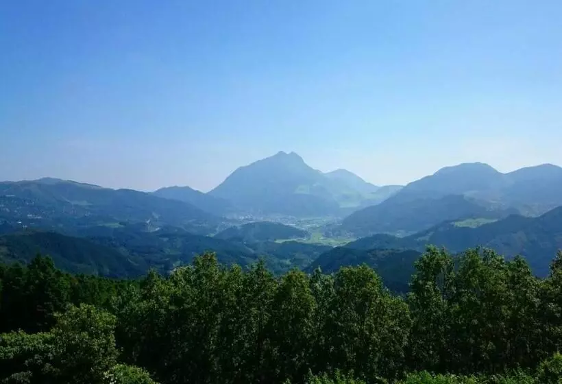 Yufuin Onsen Hinoharu Ryokan