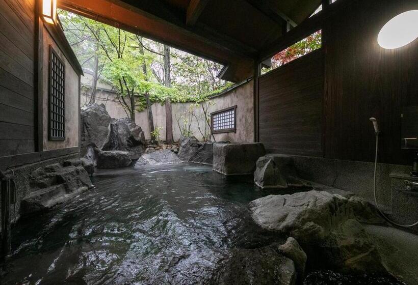 Yufuin Onsen Hinoharu Ryokan