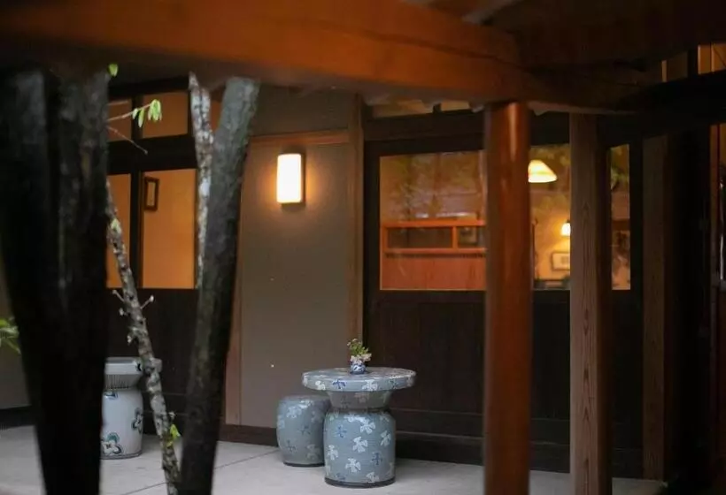 Yufuin Onsen Hinoharu Ryokan