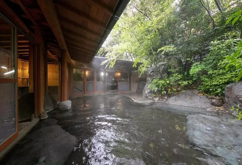 Yufuin Onsen Hinoharu Ryokan