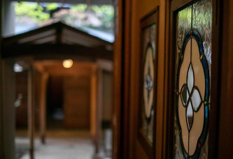 Yufuin Onsen Hinoharu Ryokan