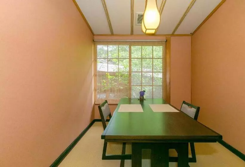 Yufuin Onsen Hinoharu Ryokan