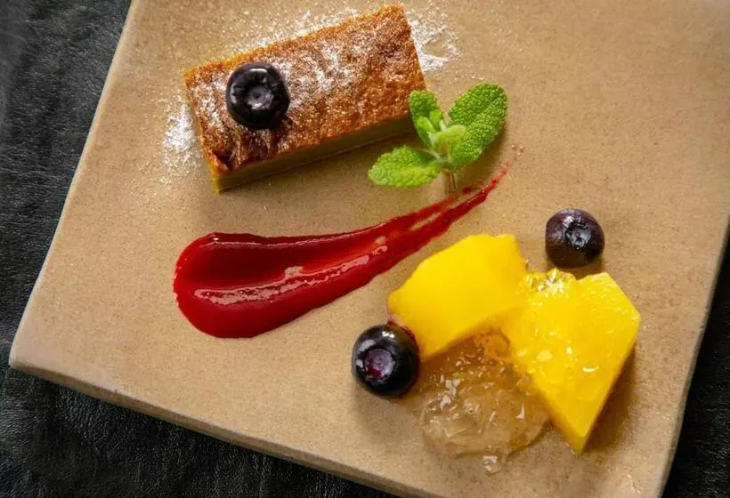 Yufuin Onsen Hinoharu Ryokan