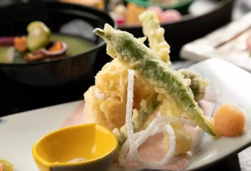 Yufuin Onsen Hinoharu Ryokan