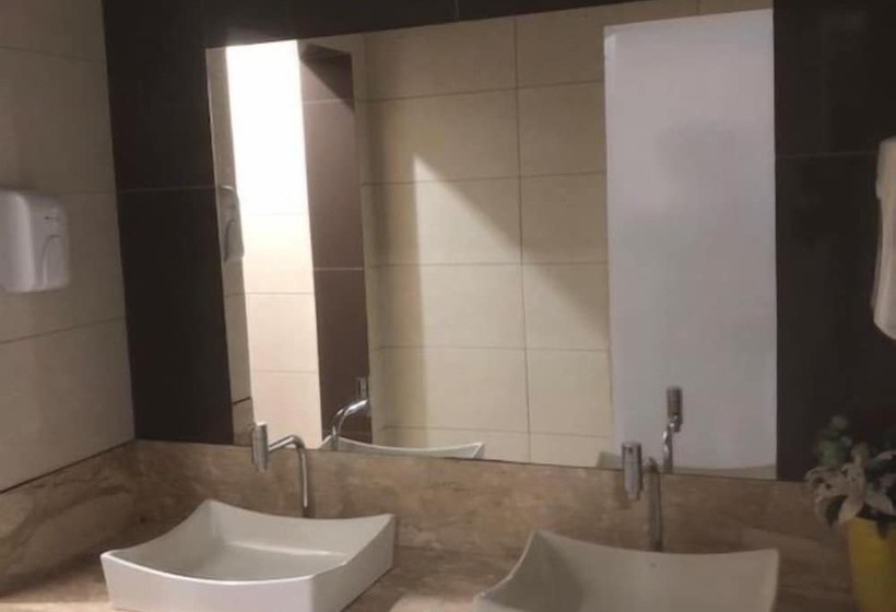 هتل Augusto Palace