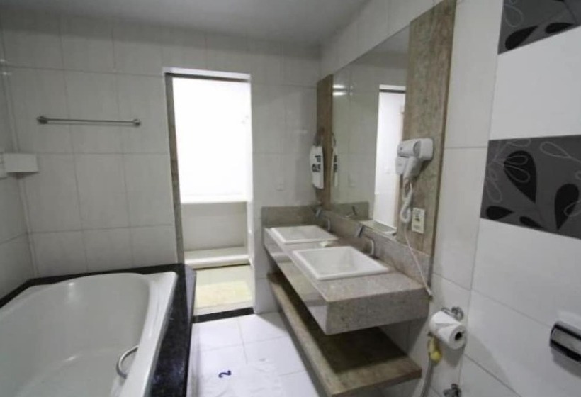 هتل Augusto Palace