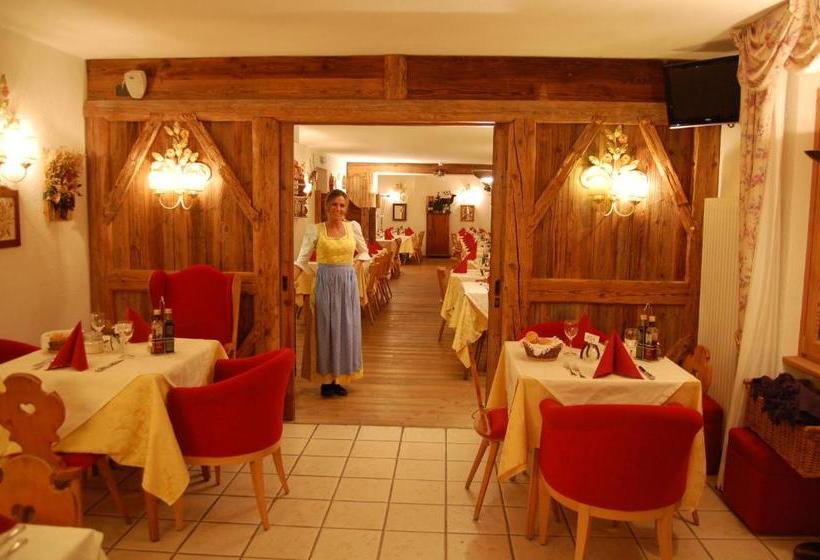 Отель Chalet Fiocco Di Neve