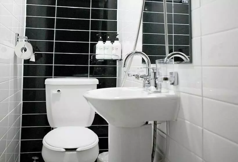 בית מלון כפרי Chungmuro Atti