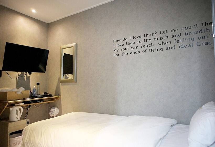 בית מלון כפרי Chungmuro Atti