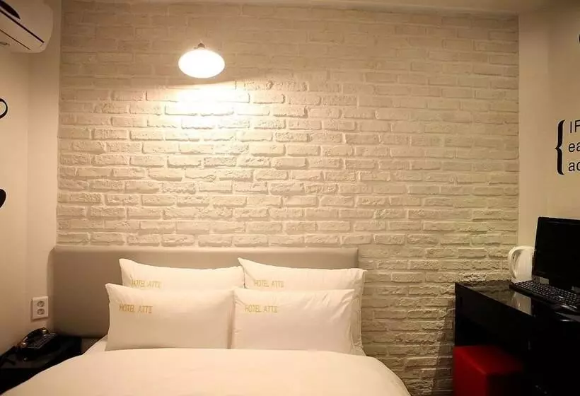 בית מלון כפרי Chungmuro Atti