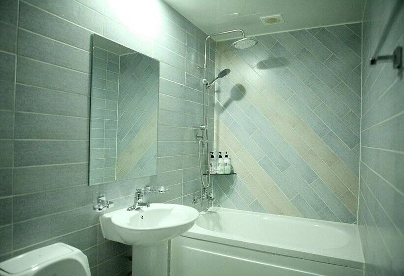 בית מלון כפרי Chungmuro Atti