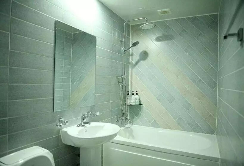 בית מלון כפרי Chungmuro Atti