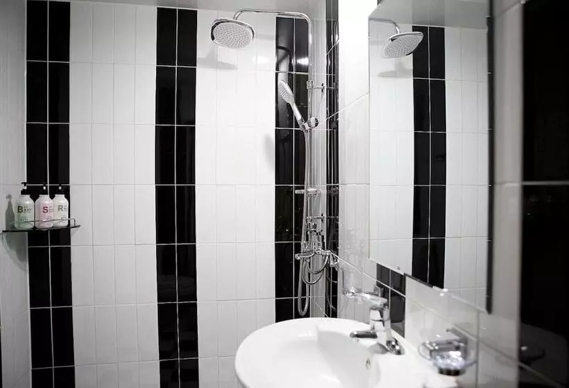 בית מלון כפרי Chungmuro Atti