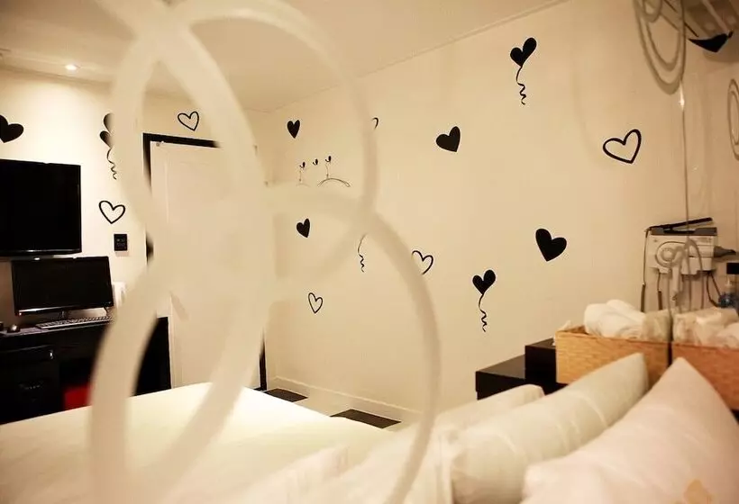 בית מלון כפרי Chungmuro Atti