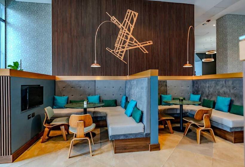 בית מלון כפרי Courtyard By Marriott Santiago Airport